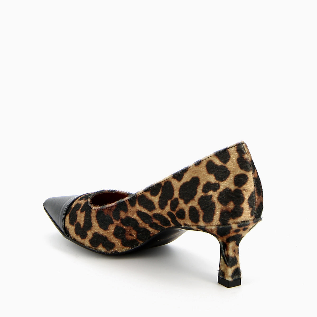 Asiatisches Dekolleté