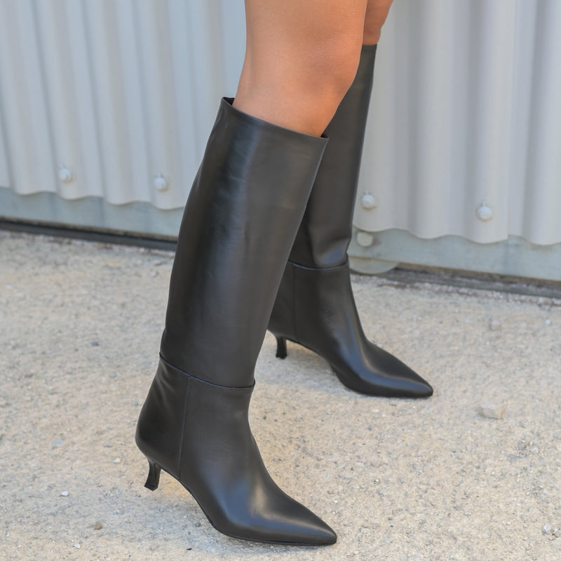 Lucy Schwarzer Lederstiefel