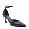 Schwarze Riemenpumps von Yasmin